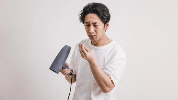 【徹底解説】AGAの原因・進行度チェックと薄毛対策方法｜今すぐ始められる改善策も紹介