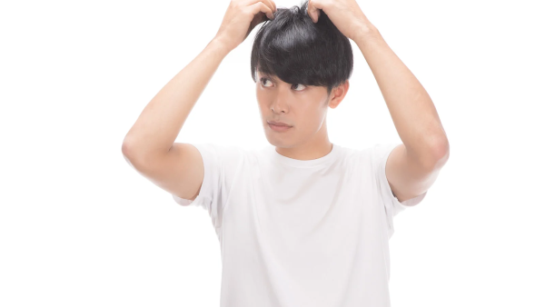 【30代・40代向け】年齢別に見る薄毛対策と育毛方法【2025年最新版】