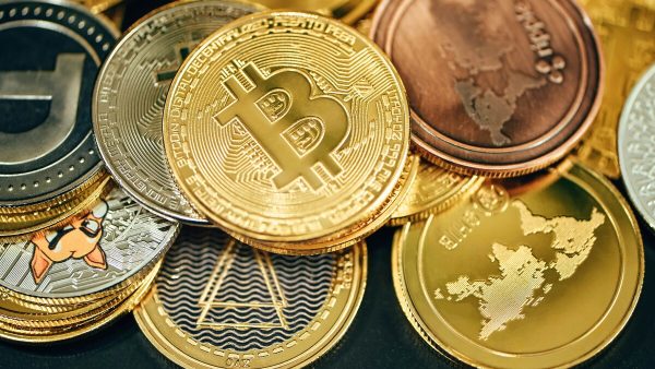 【超初心者向け】暗号資産（仮想通貨）とは？投資を始める前に押さえたい基礎知識