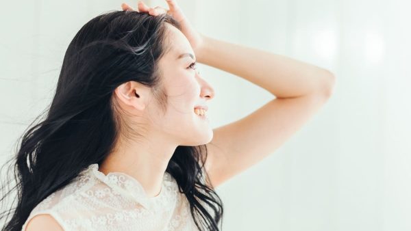 面長さん必見！小顔に見える似合う髪型と選び方のコツ（女性向け）