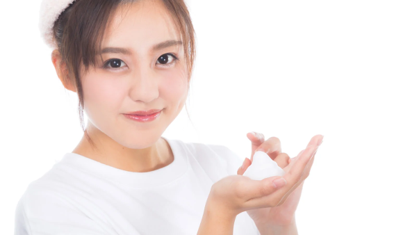 肌が変わる！洗顔・クレンジングでシミ・シワを防ぐコツ