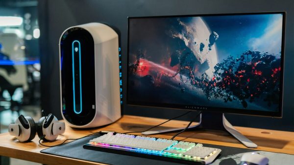 初心者でも勝率UP！eスポーツ向けキーボード・マウス・ヘッドセットおすすめ10選【2025年版】