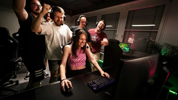 eスポーツ練習メニュー完全ガイド｜1日30分で上達する効率的なトレーニング方法【2025年版】