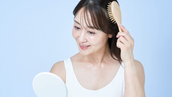 プロが直伝する頭皮ケアの真実。10年後も豊かな髪を保つための新習慣